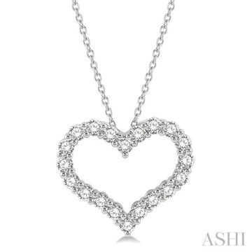 1 1/2 Ctw Heart Shape Round Cut Diamond Pendant With Chain in 14K White Gold